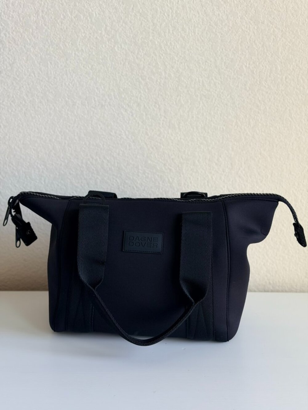 Dagne Dover Landon Carryall Duffle Bag Onyx Black Neoprene Travel Gym EUC